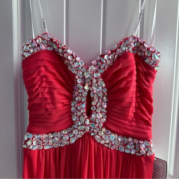 Red Prom Dress - Picture 2 of 6